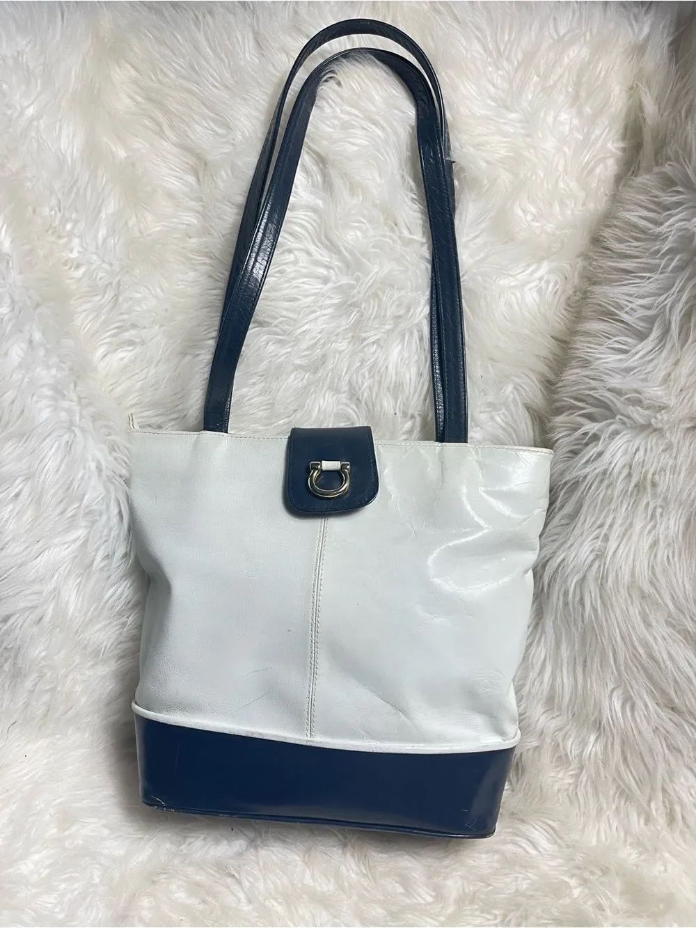 Architect leather White and Navy Two-Tone Tote Bag gold tone hardwares.